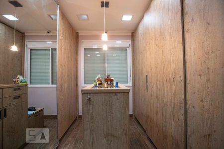 Casa à venda com 320m², 4 quartos e 4 vagasClosed Suíte 1