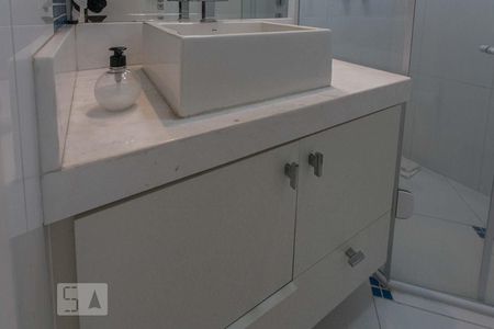 Casa à venda com 320m², 4 quartos e 4 vagasBanheiro 3 Escritório