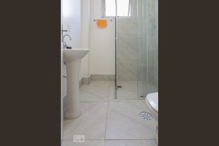 Studio à venda com 30m², 1 quarto e sem vaga Studio à venda com 30m², 1 quarto e sem vagaBanheiro