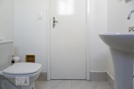 Studio à venda com 30m², 1 quarto e sem vaga Studio à venda com 30m², 1 quarto e sem vagaBanheiro