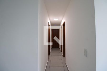 Corredor de apartamento à venda com 4 quartos, 90m² em Jacarepaguá, Rio de Janeiro