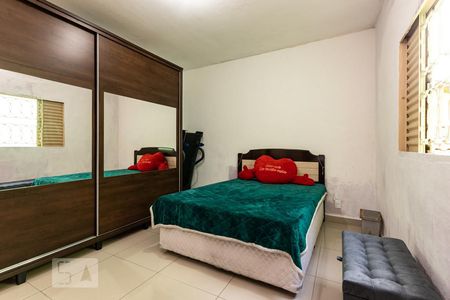 Suíte 1 de casa à venda com 2 quartos, 120m² em Vila Dalila, São Paulo