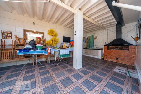 Casa à venda com 215m², 3 quartos e 7 vagasChurrasqueira