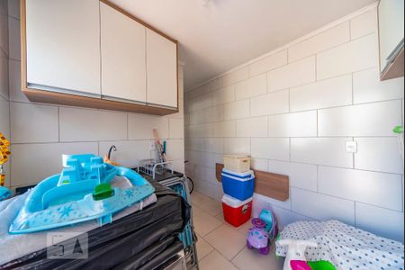 Casa à venda com 215m², 3 quartos e 7 vagasCozinha da Edícula