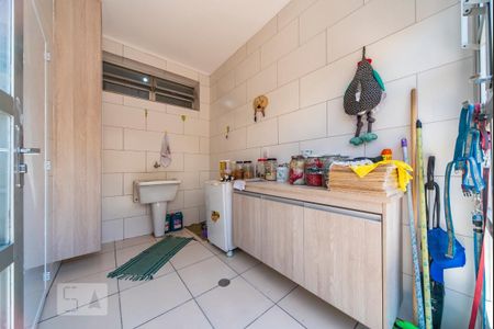 Casa à venda com 215m², 3 quartos e 7 vagasÁrea de Serviço