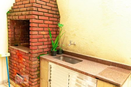 Casa à venda com 176m², 4 quartos e 2 vagasChurrasqueira