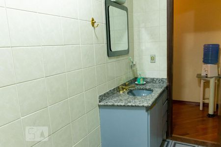 Casa à venda com 176m², 4 quartos e 2 vagasBanheiro Social