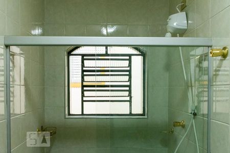 Casa à venda com 176m², 4 quartos e 2 vagasDetalhe do Banheiro Social - Box