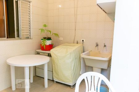 Casa à venda com 176m², 4 quartos e 2 vagasÁrea de Serviço