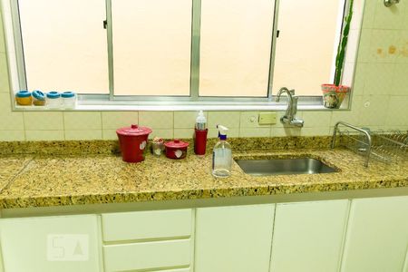 Casa à venda com 176m², 4 quartos e 2 vagasDetalhe cozinha