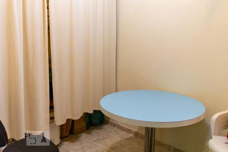 Casa à venda com 176m², 4 quartos e 2 vagasQuarto de Serviço