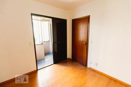 Apartamento à venda com 123m², 3 quartos e 2 vagasQuarto 2