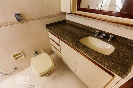 Apartamento à venda com 123m², 3 quartos e 2 vagasBanheiro da Suíte 1