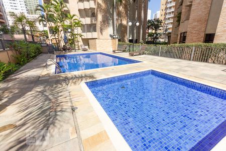 Apartamento à venda com 123m², 3 quartos e 2 vagasPiscina