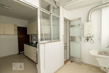 Apartamento para alugar com 146m², 3 quartos e 1 vagaÁREA DE SERVIÇO