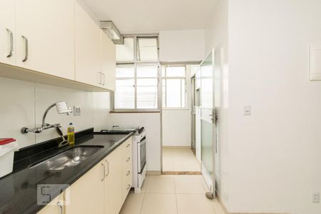 Apartamento para alugar com 146m², 3 quartos e 1 vagaCOZINHA
