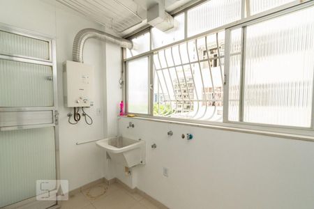 Apartamento para alugar com 146m², 3 quartos e 1 vagaÁREA DE SERVIÇO