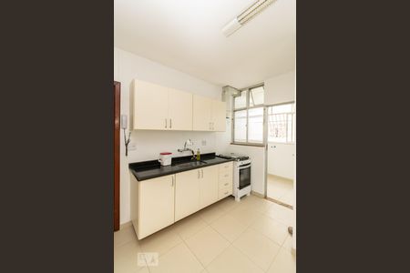 Apartamento para alugar com 146m², 3 quartos e 1 vagaCOZINHA