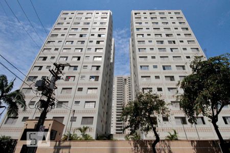 Apartamento para alugar com 87m², 3 quartos e sem vagaFachada