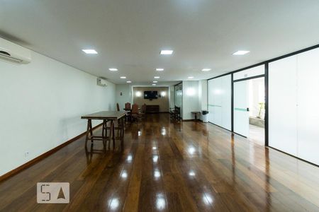 Apartamento para alugar com 87m², 3 quartos e sem vagaÁrea comum - Salão de festas
