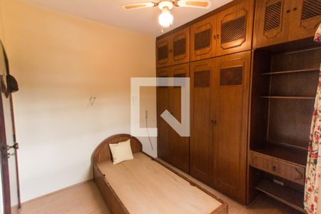 Casa à venda com 260m², 4 quartos e 3 vagas Casa à venda com 260m², 4 quartos e 3 vagasQuarto 2