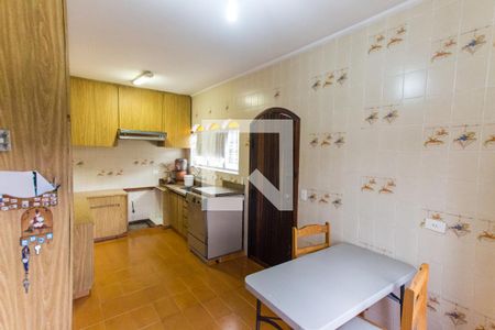 Casa à venda com 260m², 4 quartos e 3 vagas Casa à venda com 260m², 4 quartos e 3 vagasCozinha