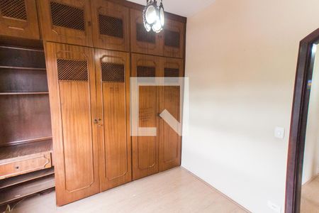 Casa à venda com 260m², 4 quartos e 3 vagas Casa à venda com 260m², 4 quartos e 3 vagasQuarto 1