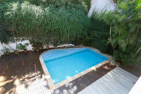 Casa à venda com 564m², 4 quartos e 4 vagas Casa à venda com 564m², 4 quartos e 4 vagasVista da suíte 3