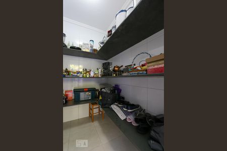 Casa à venda com 564m², 4 quartos e 4 vagas Casa à venda com 564m², 4 quartos e 4 vagasDespensa