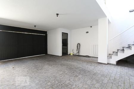 Casa à venda com 564m², 4 quartos e 4 vagas Casa à venda com 564m², 4 quartos e 4 vagasGaragem