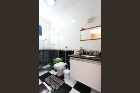 Casa à venda com 564m², 4 quartos e 4 vagas Casa à venda com 564m², 4 quartos e 4 vagasBanheiro da suíte 3