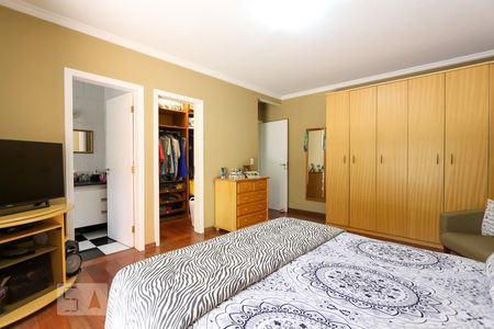 Casa à venda com 564m², 4 quartos e 4 vagas Casa à venda com 564m², 4 quartos e 4 vagasSuíte 3