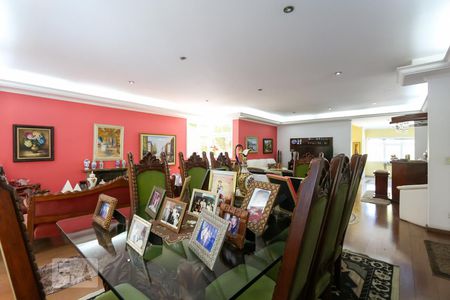 Sala de casa à venda com 4 quartos, 564m² em Jardim Guedala, São Paulo