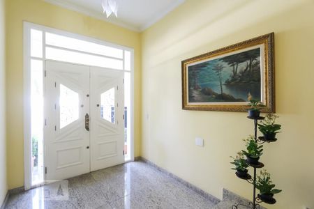 Casa à venda com 564m², 4 quartos e 4 vagas Casa à venda com 564m², 4 quartos e 4 vagasHall de entrada