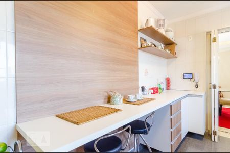 Apartamento à venda com 176m², 3 quartos e 2 vagas Apartamento à venda com 176m², 3 quartos e 2 vagasCozinha