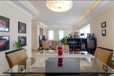 Apartamento à venda com 176m², 3 quartos e 2 vagas Apartamento à venda com 176m², 3 quartos e 2 vagasSala de Jantar