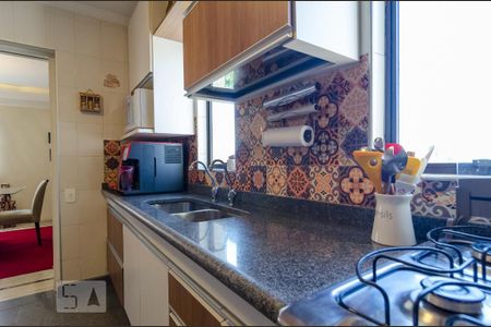 Apartamento à venda com 176m², 3 quartos e 2 vagas Apartamento à venda com 176m², 3 quartos e 2 vagasCozinha