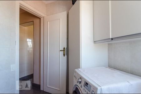 Apartamento à venda com 176m², 3 quartos e 2 vagas Apartamento à venda com 176m², 3 quartos e 2 vagasLavanderia