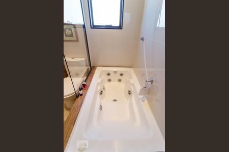 Apartamento à venda com 176m², 3 quartos e 2 vagas Apartamento à venda com 176m², 3 quartos e 2 vagasSuíte 1 - Banheiro