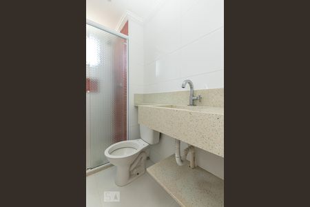 Apartamento para alugar com 45m², 2 quartos e 1 vaga Apartamento para alugar com 45m², 2 quartos e 1 vagaBanheiro