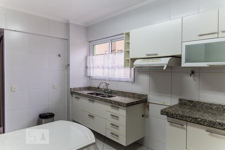 Apartamento à venda com 105m², 3 quartos e 2 vagasCozinha