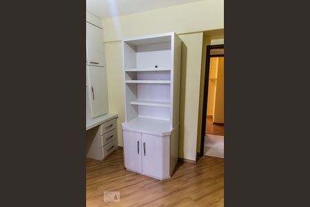 Apartamento à venda com 105m², 3 quartos e 2 vagasArmário