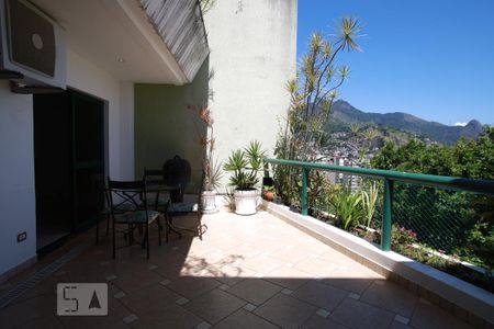 Varanda de casa à venda com 4 quartos, 280m² em Tijuca, Rio de Janeiro