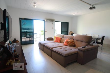 Sala de casa à venda com 4 quartos, 280m² em Tijuca, Rio de Janeiro