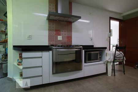Apartamento para alugar com 280m², 4 quartos e 5 vagasCozinha