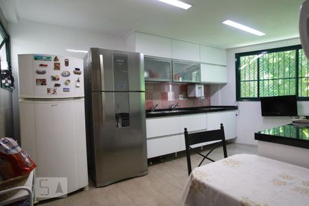Apartamento para alugar com 280m², 4 quartos e 5 vagasCozinha