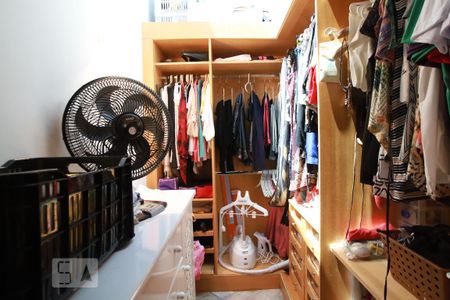 Apartamento para alugar com 280m², 4 quartos e 5 vagasCloset
