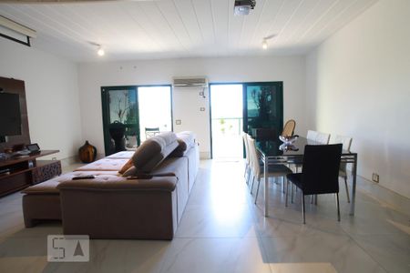Sala de casa à venda com 4 quartos, 280m² em Tijuca, Rio de Janeiro