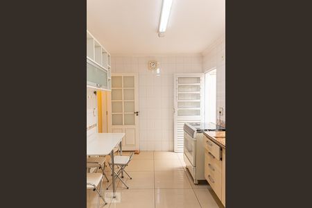 Casa para alugar com 99m², 3 quartos e 2 vagas Casa para alugar com 99m², 3 quartos e 2 vagasCozinha
