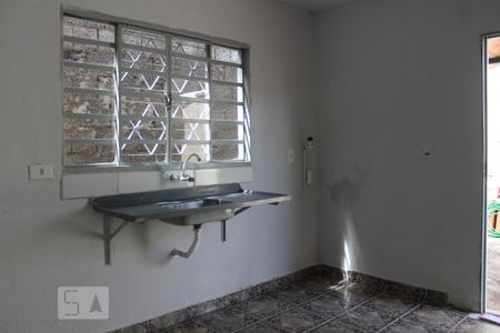 Casa para alugar com 120m², 2 quartos e 1 vagaCozinha